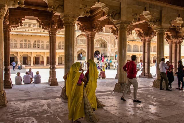 Safety Rules to Follow in India